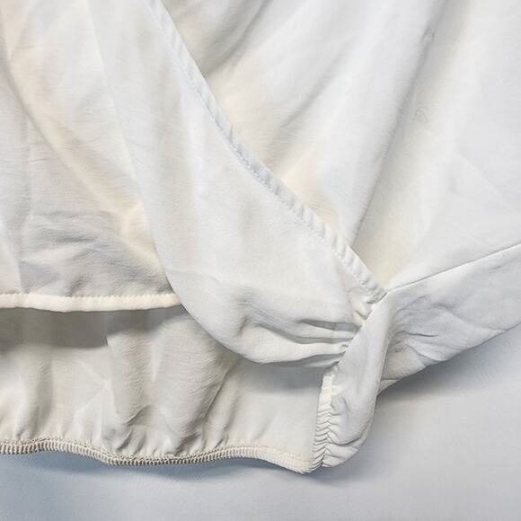 Zara Crossover Blouse Top Size L White Short Sleeve Pullover V-neck Flowy Chic - Picture 4 of 13